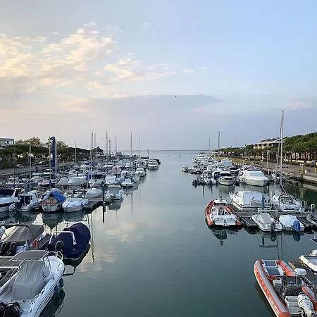 Modern By The Apartman