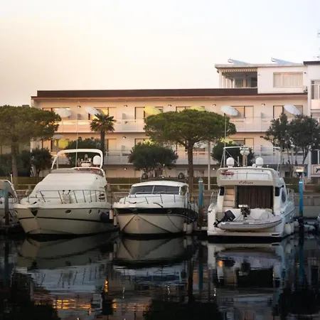 Modern By The Appartamento