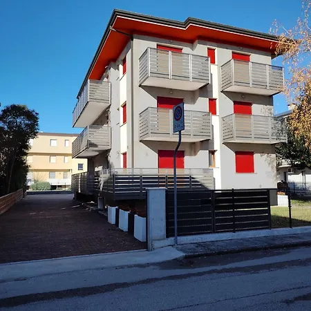 Modern By The Apartment Lignano Sabbiadoro